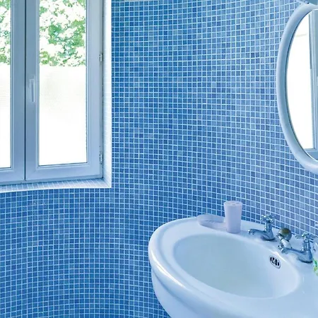 3 Bedroom Stunning In * Roisel